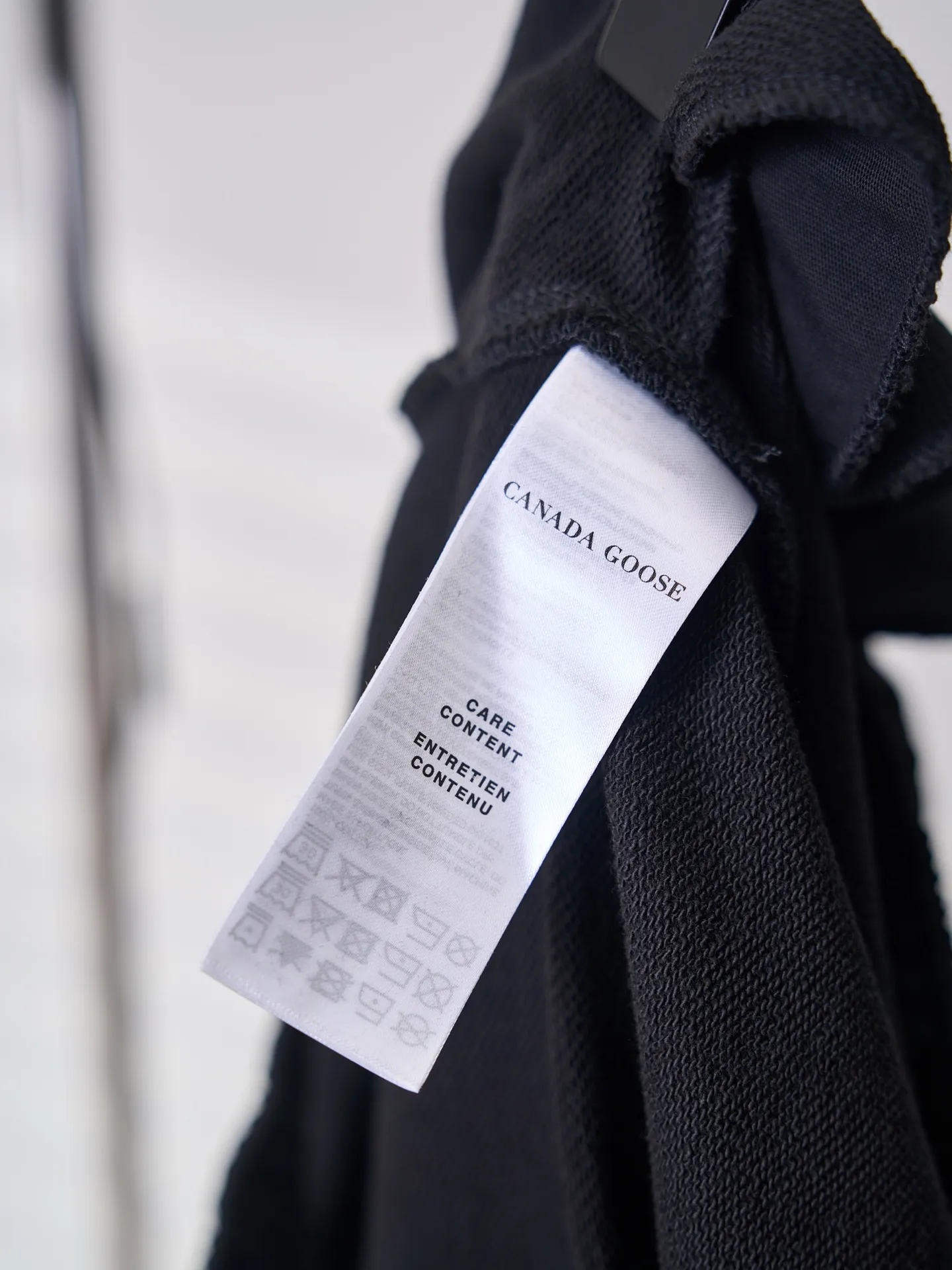 （ ）【 】CANADA GOOSE/ 【In Stock】S M L XL ： ， ， ， ， 。 ， 。 ： ， ， ， ， 3 ， 、 、 ， 。 ， ， ， 、 ， ， ， Classic 。 1： ， ， ， ， 。 ， ， Wear-Resistant， ， ， ， 。 2： ， ， ， ， 。 3： ， ， ； ， 。